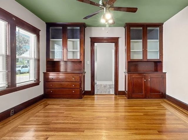 191 W 6th St 1, Lowell, MA 01850