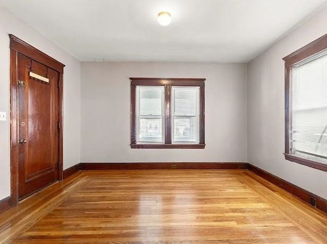 191 W 6th St 1, Lowell, MA 01850
