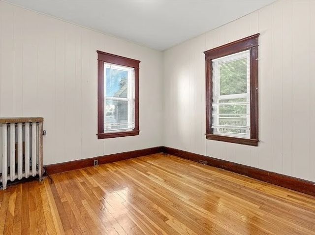 191 W 6th St 1, Lowell, MA 01850