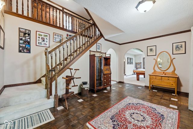 2701 W Sun Valley Parkway, Muncie, IN 47303