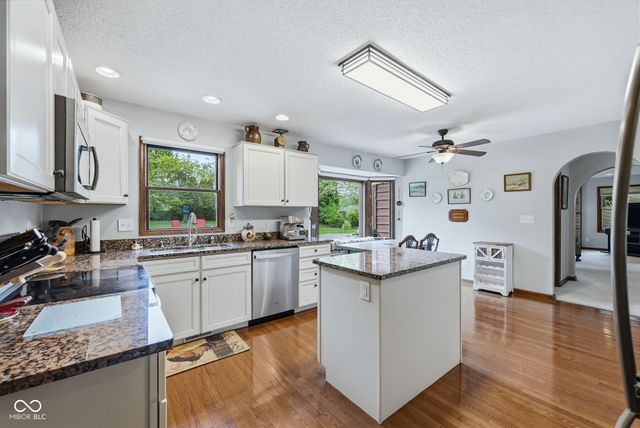 2701 W Sun Valley Parkway, Muncie, IN 47303