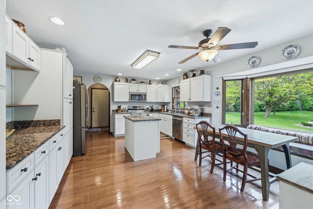 2701 W Sun Valley Parkway, Muncie, IN 47303