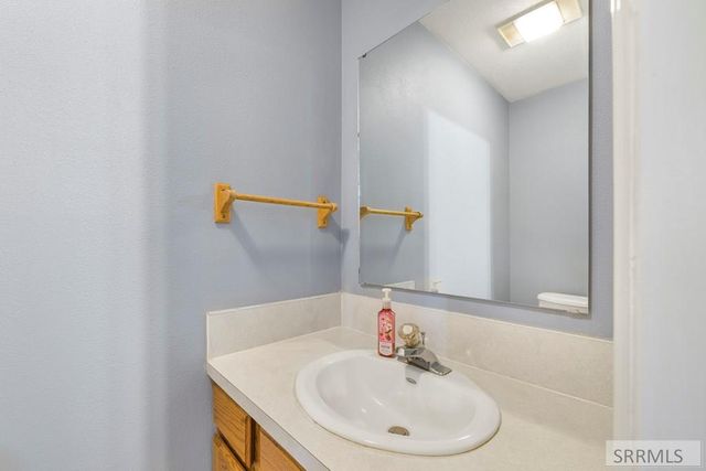 2375 Clover Lane, Blackfoot, ID 83221