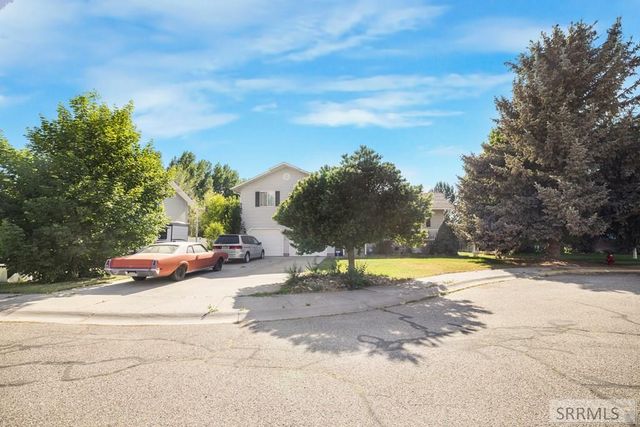 2375 Clover Lane, Blackfoot, ID 83221