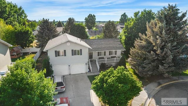 2375 Clover Lane, Blackfoot, ID 83221