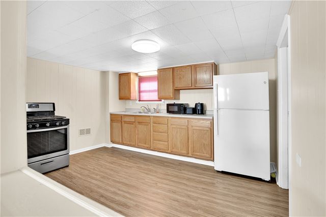 2067 Brodhead Rd, Hopewell Twp, PA 15001