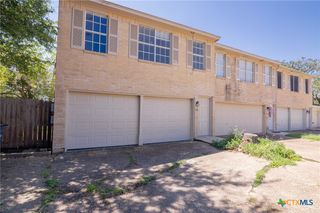 103 Sherwood Drive D, Victoria, TX 77901