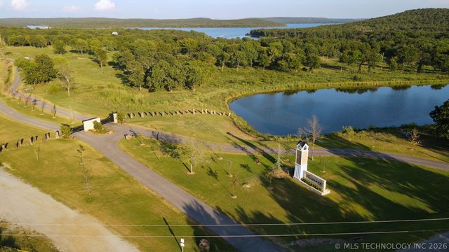 29 Pebble Ridge Road, Eufaula, OK 74432