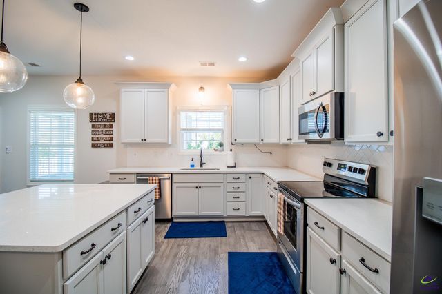227 Shoshone Circle, Kathleen, GA 31047