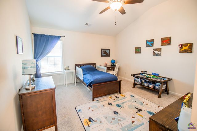 227 Shoshone Circle, Kathleen, GA 31047