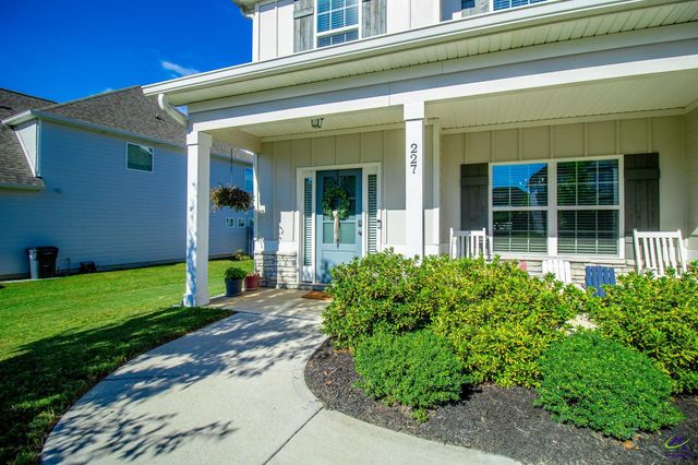 227 Shoshone Circle, Kathleen, GA 31047