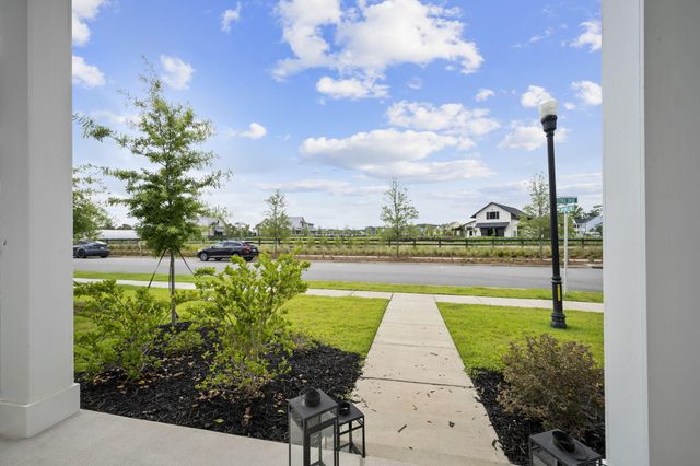 295 Citrus Drive, Summerville, SC 29486