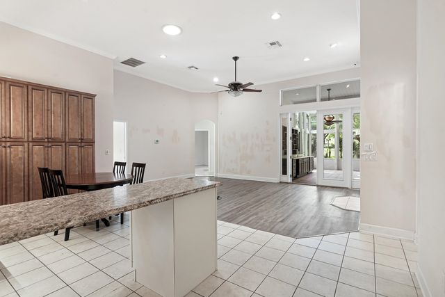 805 Riley Ln, St Augustine, FL 32095