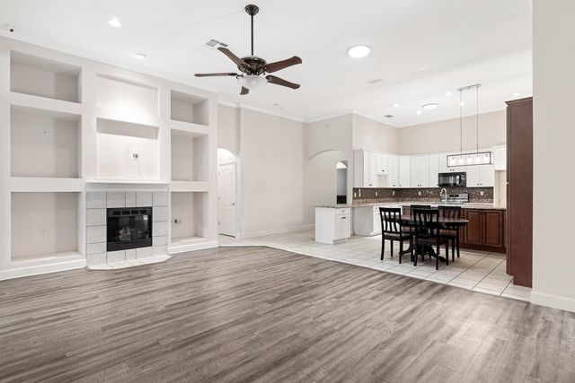 805 Riley Ln, St Augustine, FL 32095
