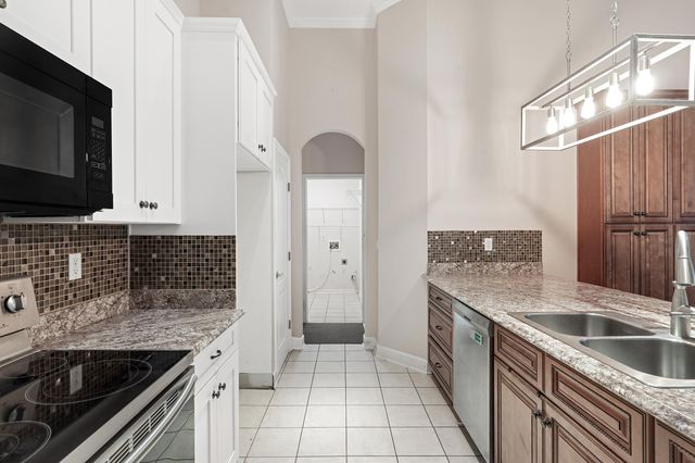 805 Riley Ln, St Augustine, FL 32095