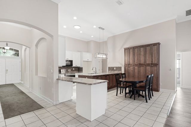 805 Riley Ln, St Augustine, FL 32095