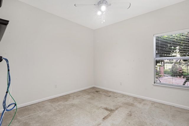 805 Riley Ln, St Augustine, FL 32095