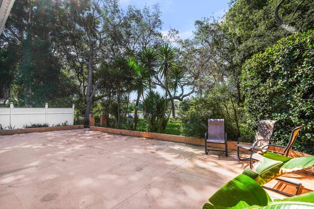 805 Riley Ln, St Augustine, FL 32095