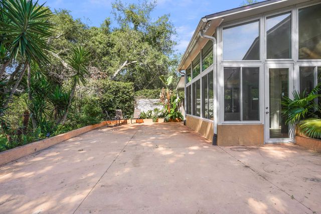 805 Riley Ln, St Augustine, FL 32095