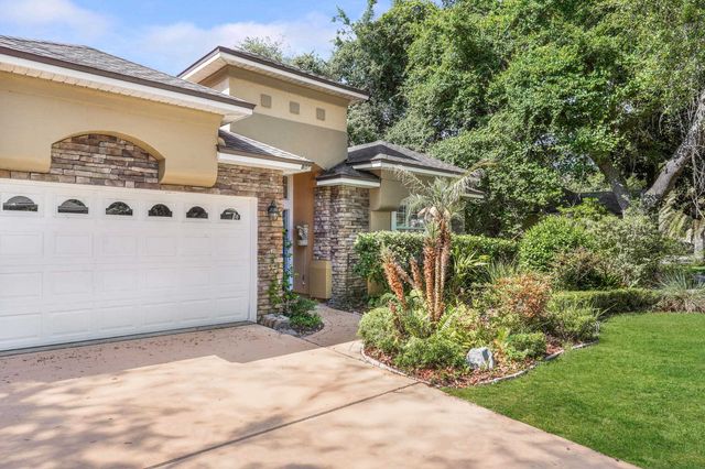 805 Riley Ln, St Augustine, FL 32095