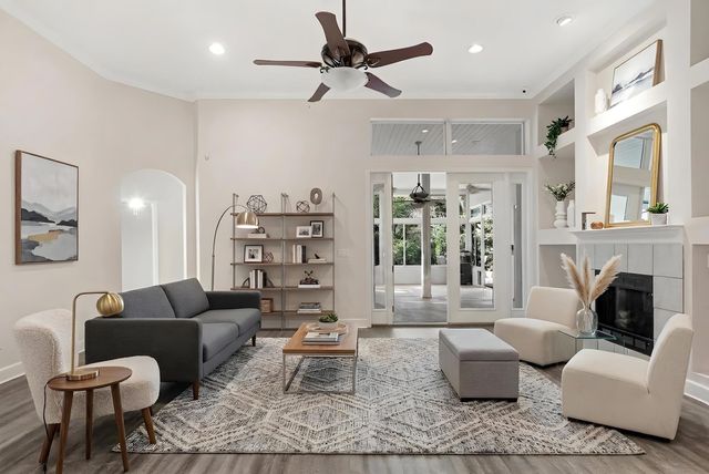 805 Riley Ln, St Augustine, FL 32095