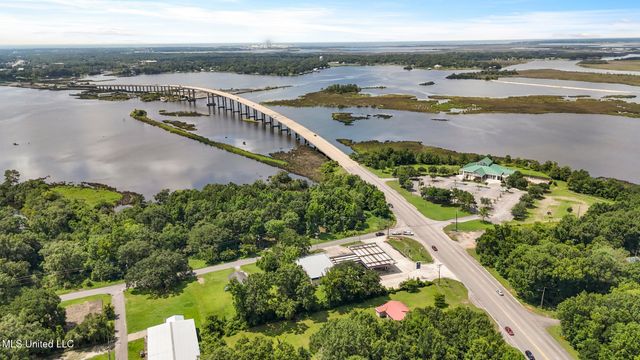 3916 Dutch Bayou Road, Moss Point, MS 39563