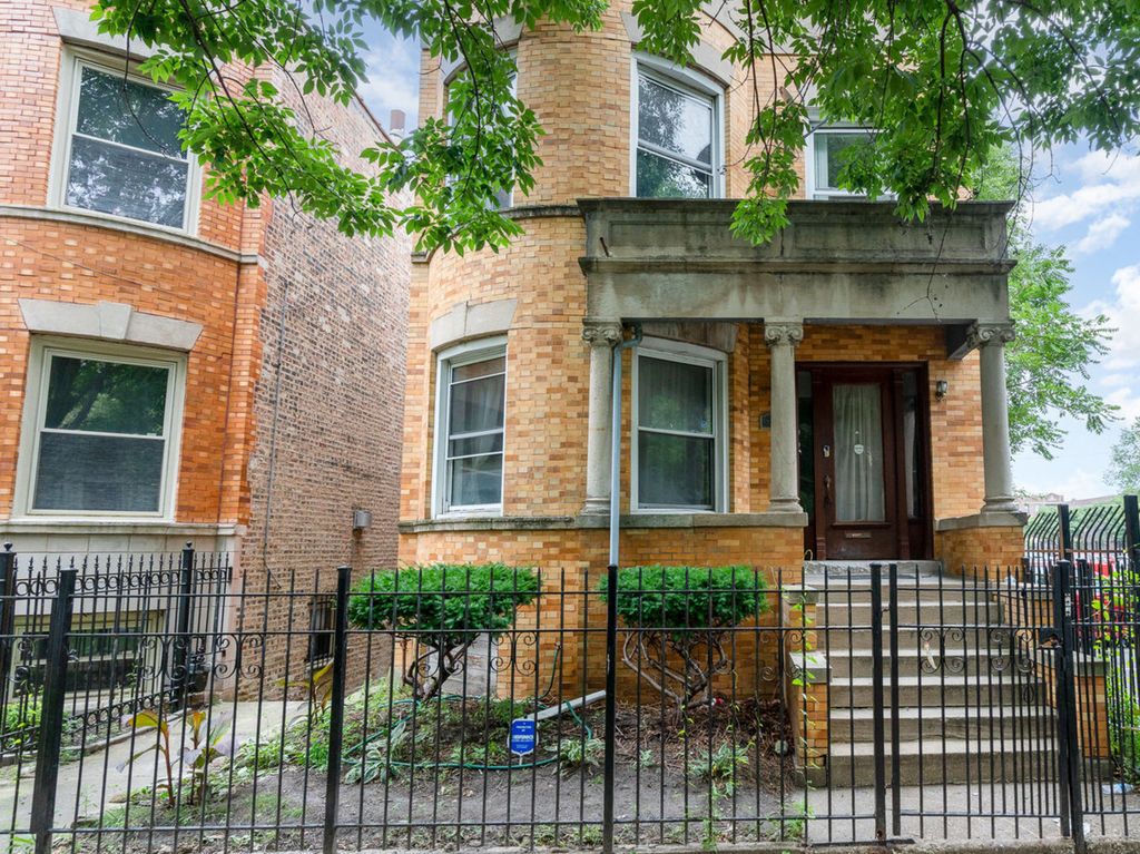 5239 S Ingleside Avenue, Chicago, IL 60615
