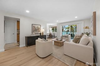 3711 26th Place W #105, Seattle, WA 98199