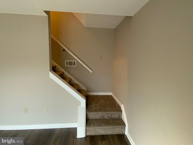 6286 SPRING KNOLL DR, Harrisburg, PA 17111