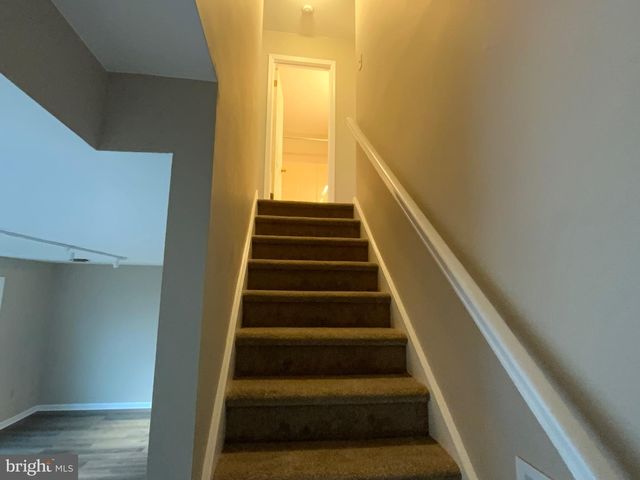 6286 SPRING KNOLL DR, Harrisburg, PA 17111