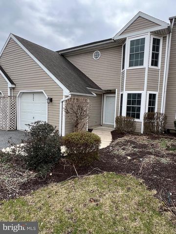 6286 SPRING KNOLL DR, Harrisburg, PA 17111