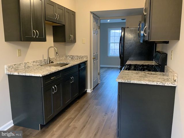 6286 SPRING KNOLL DR, Harrisburg, PA 17111