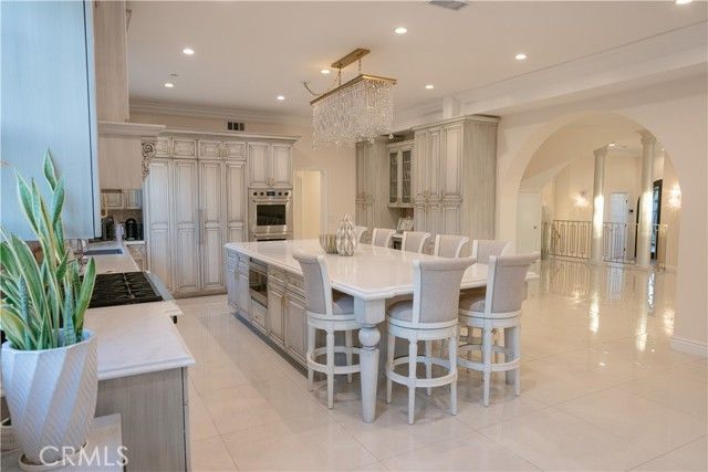 1135 E Verdugo Avenue, Burbank, CA 91501