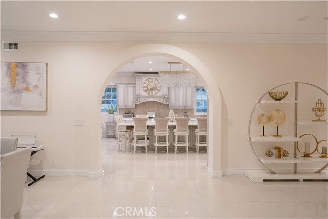 1135 E Verdugo Avenue, Burbank, CA 91501