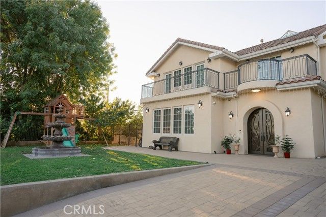 1135 E Verdugo Avenue, Burbank, CA 91501