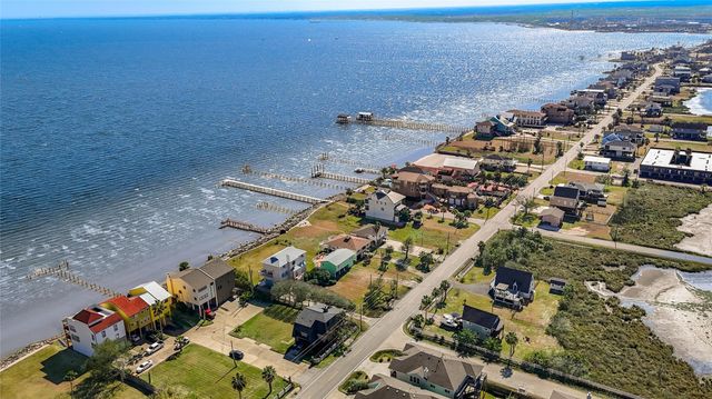 2102 Todville Road, Seabrook, TX 77586