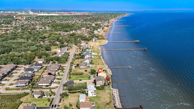 2102 Todville Road, Seabrook, TX 77586