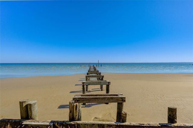 2102 Todville Road, Seabrook, TX 77586