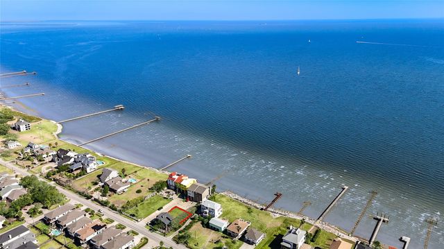 2102 Todville Road, Seabrook, TX 77586