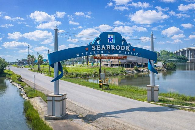 2102 Todville Road, Seabrook, TX 77586