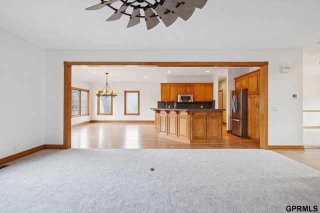 19719 Raven Drive, Louisville, NE 68037