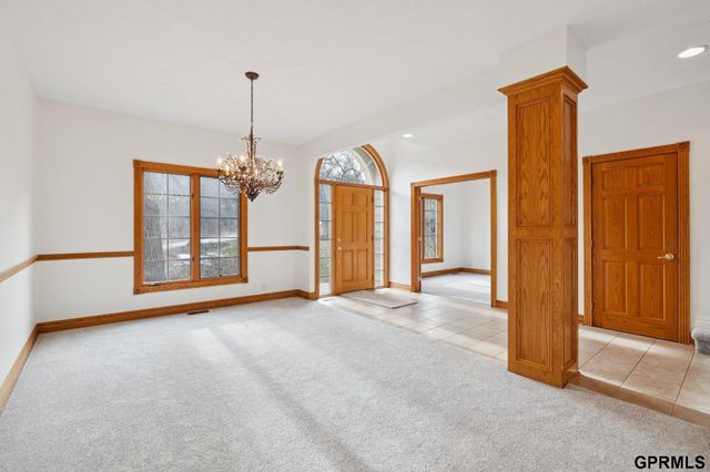 19719 Raven Drive, Louisville, NE 68037
