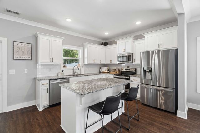 4224 Stark St, Murfreesboro, TN 37129
