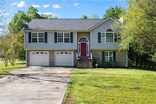 16 Mill Rock NW Drive, Cartersville, GA 30121