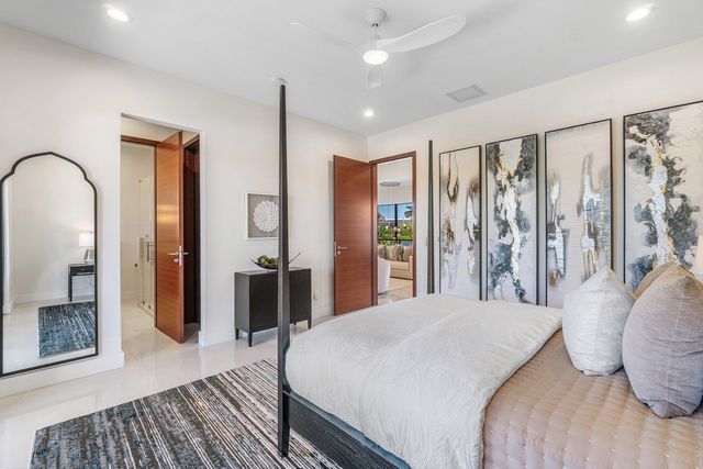 450 NE 10th Street, Boca Raton, FL 33432