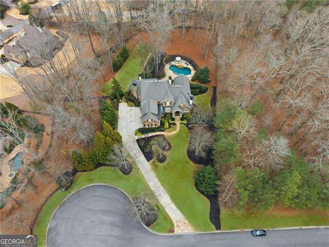 135 Foxhollow Trail, Alpharetta, GA 30004