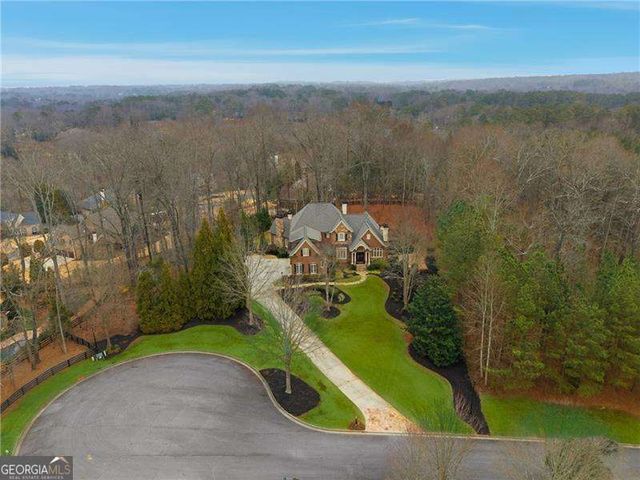 135 Foxhollow Trail, Alpharetta, GA 30004