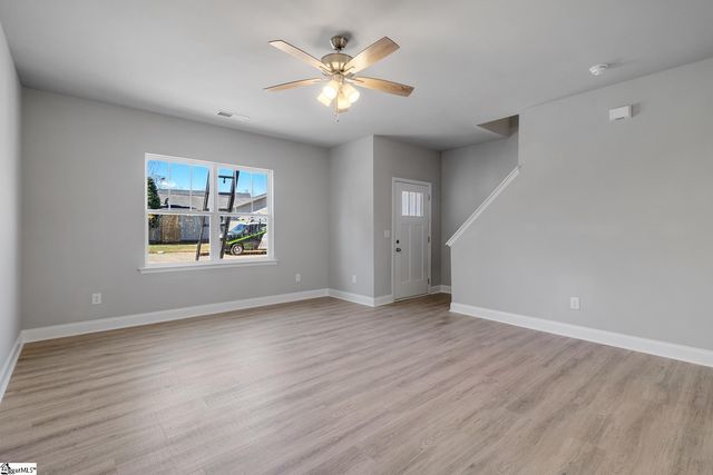 628 Forest Creek Circle, Greer, SC 29651
