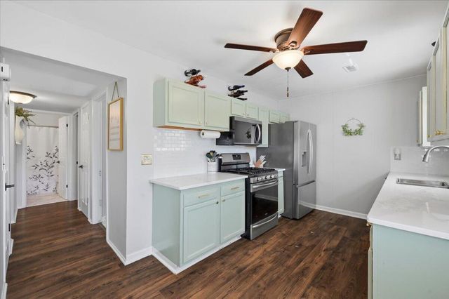 8210 N Henry Ruff Road, Westland, MI 48185