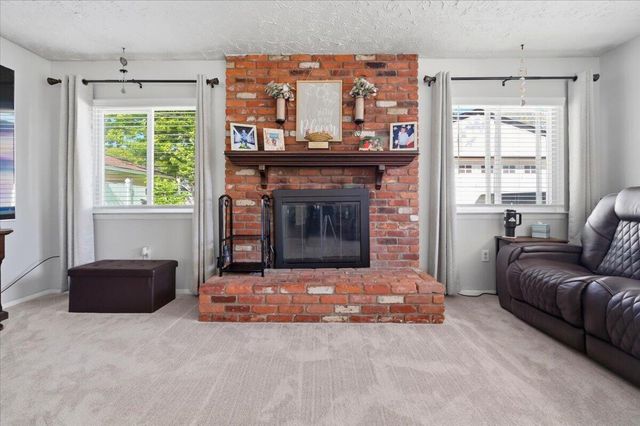 8210 N Henry Ruff Road, Westland, MI 48185